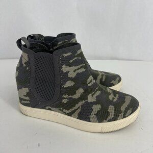Torrid Shoes Sneakers Wedge High Tops Canvas‎ Sock Pull On Camouflage Green Gray
